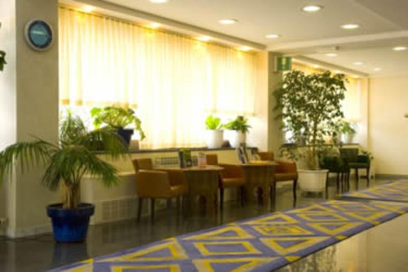 Hotel Art 4*
